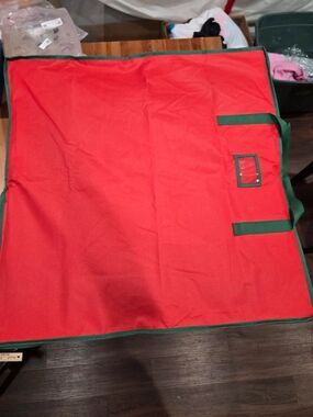 30" Collapsible Wreath Storage Box with Inner Storage Compartment